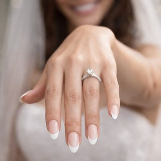 Bridal Press On Nails for Weddings